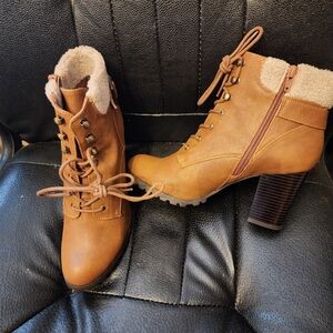 Women's Boots